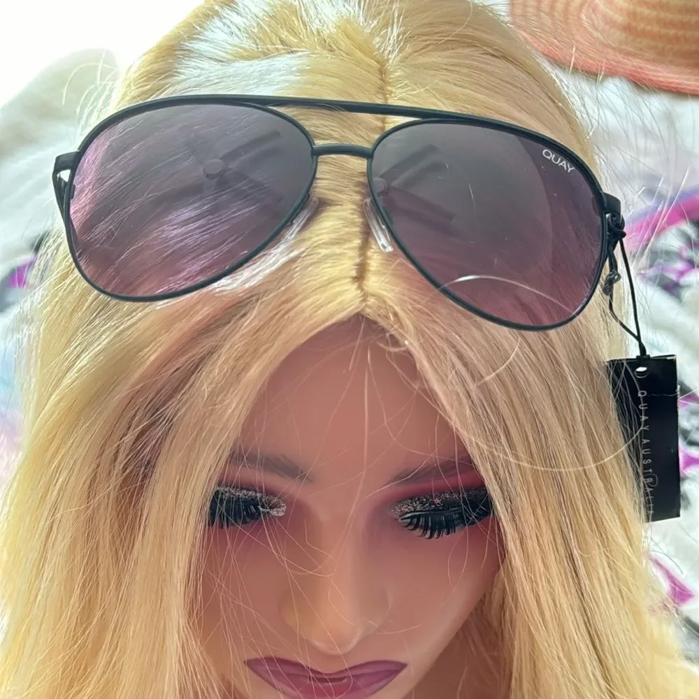 Quay Vivvienne mini sunglasses